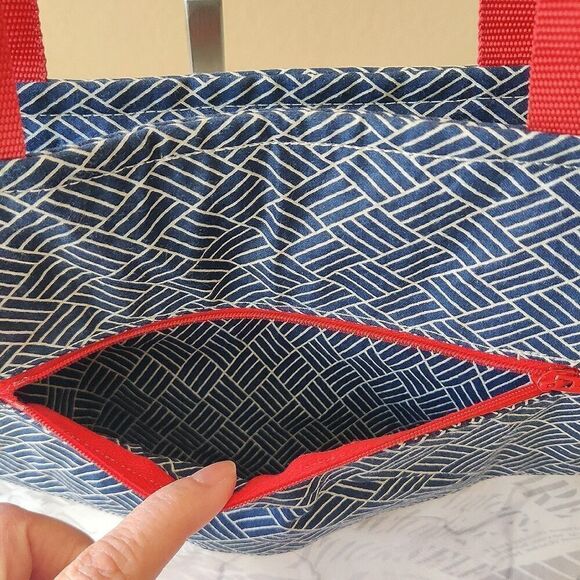 Lululemon large one-of-a-kind upcycle handmade tote - Picture 6 of 11